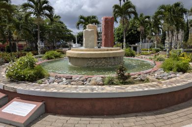 Scenic view of Cecil Charlton park and courthouse.